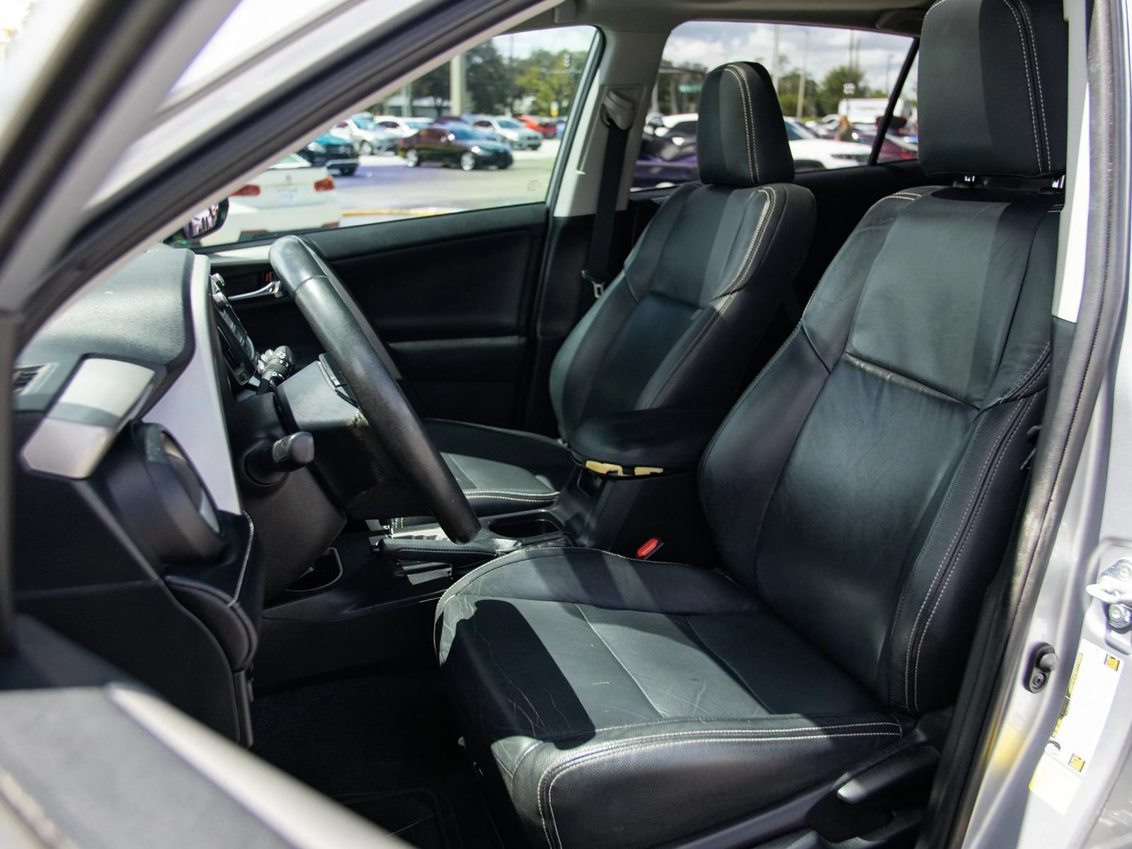 Used 2016 Toyota RAV4 XLE FWD image 14