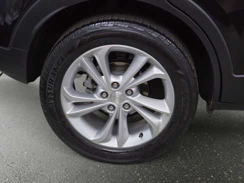 Used 2023 Buick Encore GX Preferred w/ Cold Weather Comfort Package AWD/4WD image 32