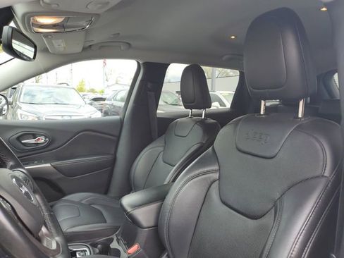 Used 2020 Jeep Cherokee Limited AWD/4WD image 17