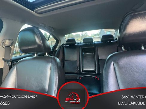 Used 2018 INFINITI Q50 Luxe w/ Essential Package (3.0T Luxe) image 18