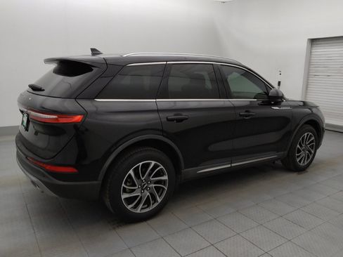 Used 2020 Lincoln Corsair FWD w/ Rear Removable Package Tray image 10