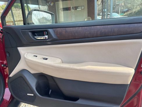 Used 2015 Subaru Outback 2.5i Limited image 19