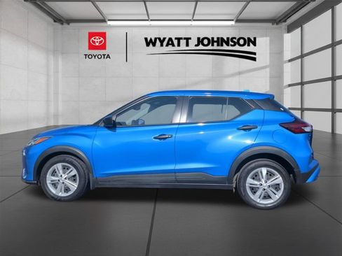Used 2024 Nissan Kicks S w/ Interior Electronics Package FWD image 2