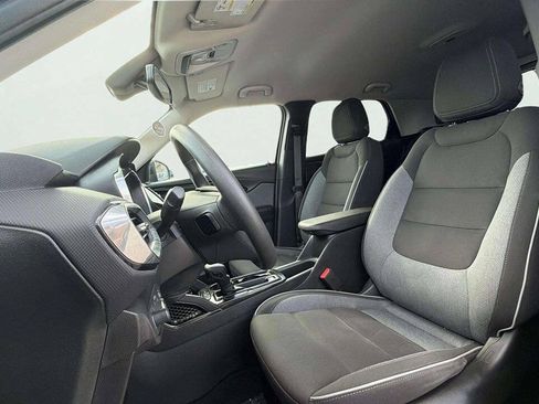 Used 2022 Chevrolet TrailBlazer LT w/ Convenience Package FWD image 21