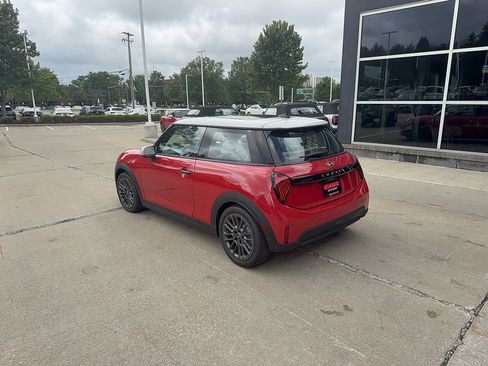 New 2026 MINI Cooper 2-Door Hardtop FWD image 4