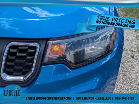 Used 2024 Jeep Compass Latitude AWD/4WD image 9