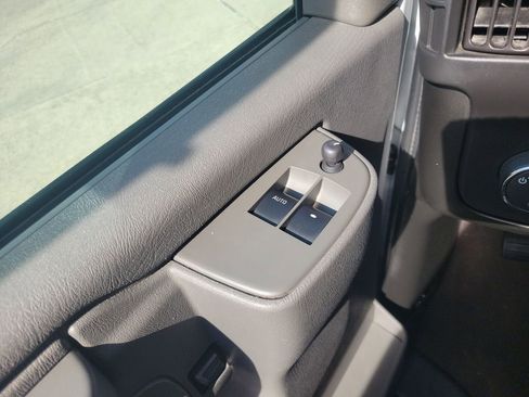 Used 2021 Chevrolet Express 3500 LT w/ LT Preferred Equipment Group image 14