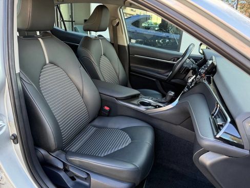 Used 2023 Toyota Camry SE image 26