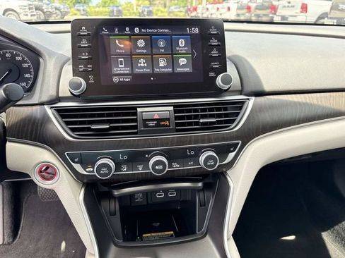 Used 2022 Honda Accord EX-L image 25