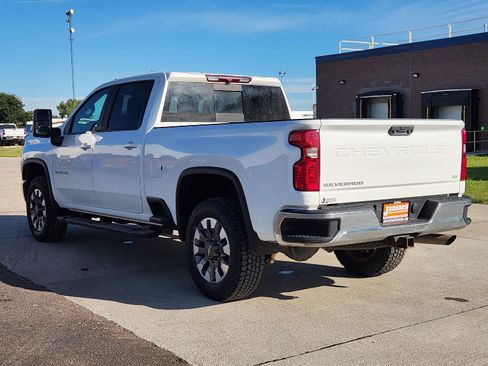 Used 2023 Chevrolet Silverado 2500 LT w/ Convenience Package AWD/4WD image 5