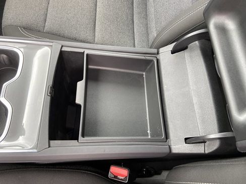 Used 2025 GMC Acadia Elevation image 41