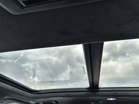 New 2026 GMC Acadia Denali Ultimate w/ LPO, Floor Liner Package image 19