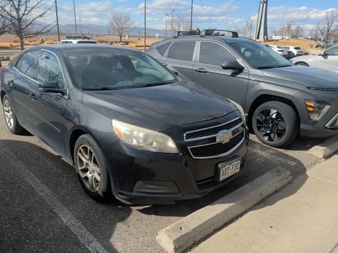 Used 2013 Chevrolet Malibu LT w/ Power Convenience Package image 2