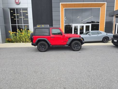 Used 2024 Jeep Wrangler Sport AWD/4WD image 7