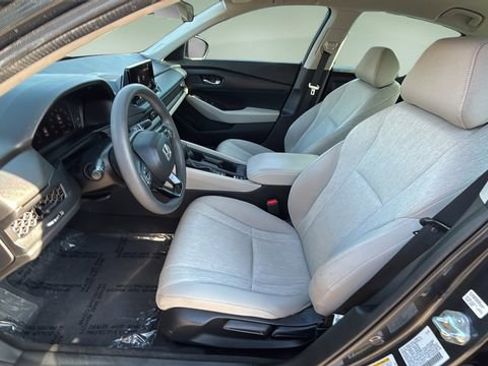 Used 2023 Honda Accord LX image 18