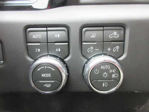 New 2026 GMC Sierra 1500 AT4 w/ AT4 Premium Package AWD/4WD image 20