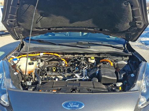 Used 2020 Ford Escape SE Sport image 29