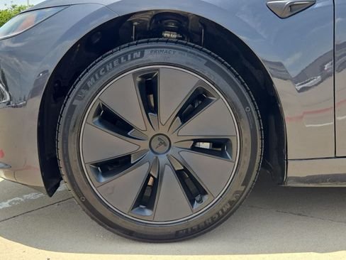 Used 2025 Tesla Model 3 Long Range RWD image 12