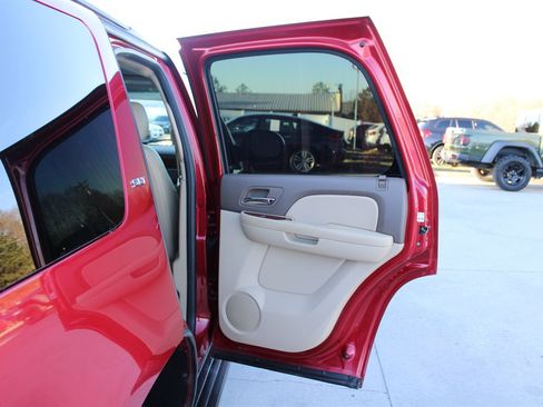 Used 2012 GMC Yukon SLT w/ SLT-2 Equipment Package image 34