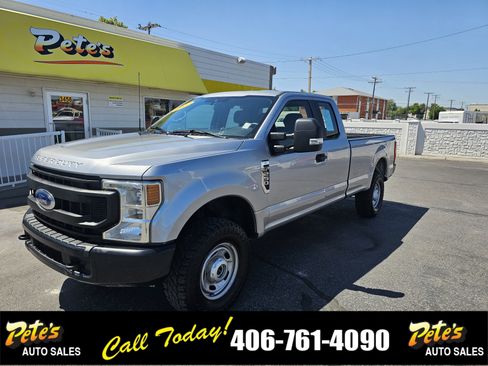 Used 2022 Ford F250 XL w/ Power Equipment Group image 9