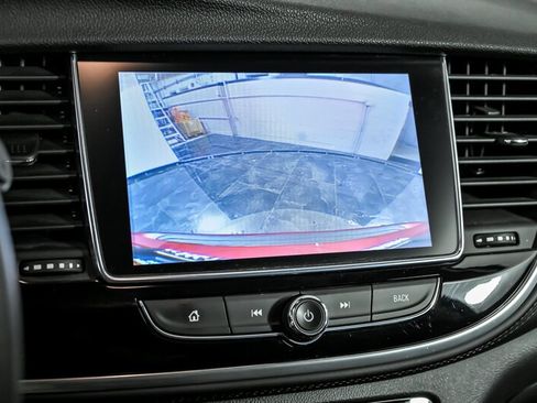 Used 2019 Buick Encore Preferred image 27