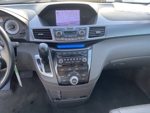 Used 2013 Honda Odyssey Touring Elite image 13