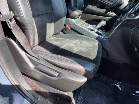 Used 2018 Jeep Grand Cherokee Altitude AWD/4WD image 25