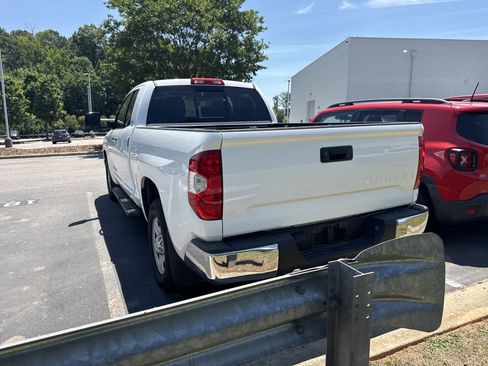 Used 2016 Toyota Tundra SR5 w/ SR5 Upgrade Package RWD image 9