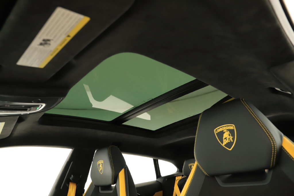 Used 2024 Lamborghini Urus S AWD/4WD image 27