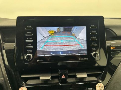 Used 2021 Toyota Camry SE image 22