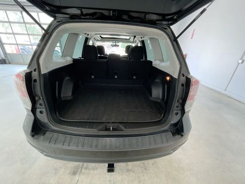 Used 2018 Subaru Forester 2.5i Premium w/ All-Weather Package AWD/4WD image 23