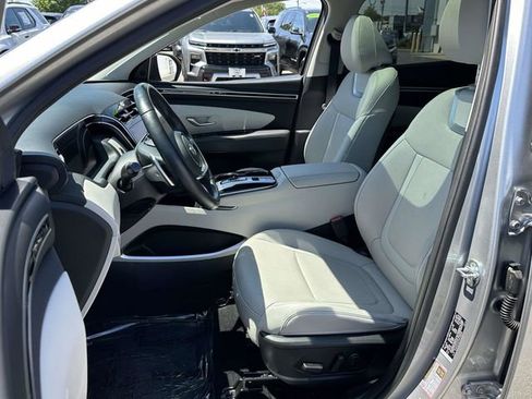 Used 2022 Hyundai Tucson Limited w/ Cargo Package FWD image 16