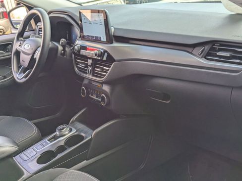 Used 2025 Ford Escape Active image 33