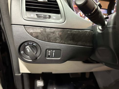 Used 2014 Dodge Grand Caravan American Value Package image 26