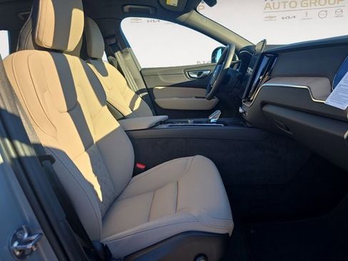 New 2026 Volvo XC60 B5 Core w/ Climate Package AWD/4WD image 15