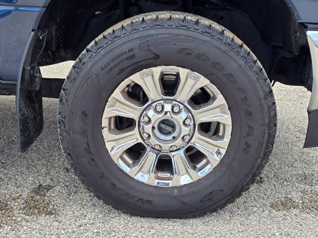 Used 2019 Ford F250 XLT w/ XLT Premium Package AWD/4WD image 14