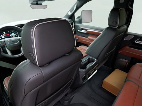 New 2026 GMC Sierra 3500 Denali Ultimate image 22