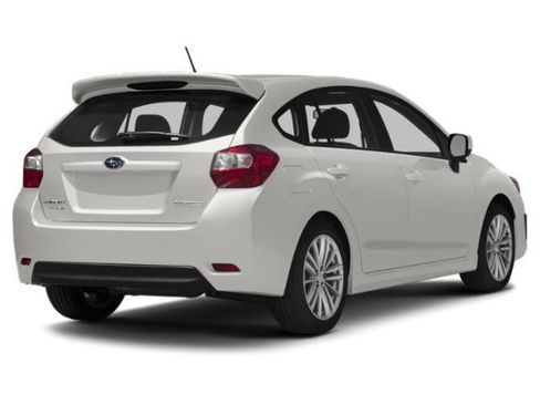Used 2014 Subaru Impreza 2.0i Premium AWD/4WD image 2