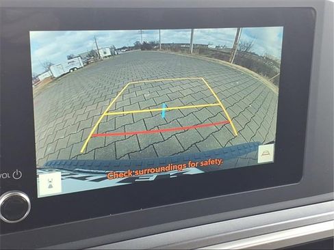 Used 2025 Toyota 4Runner SR5 image 10