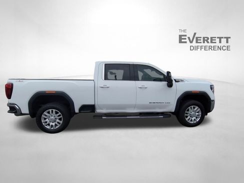 Used 2024 GMC Sierra 2500 SLE w/ SLE Value Package; image 3