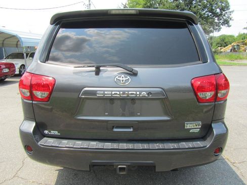 Used 2011 Toyota Sequoia SR5 w/ Premium Pkg AWD/4WD image 8
