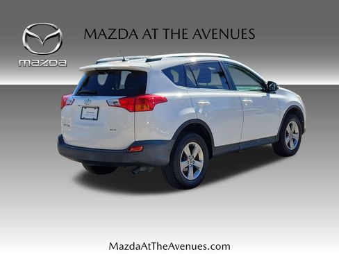 Used 2015 Toyota RAV4 XLE image 4