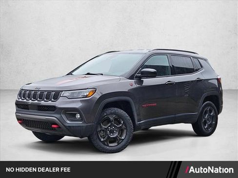 Used 2024 Jeep Compass Trailhawk AWD/4WD image 1