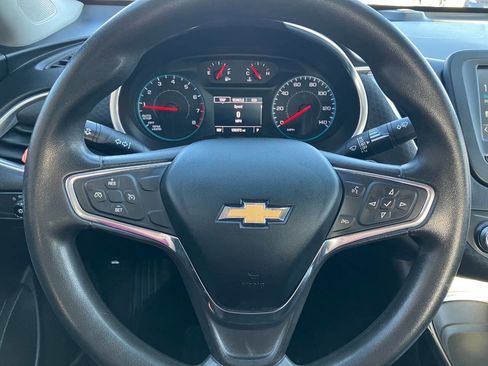 Used 2016 Chevrolet Malibu LT image 18