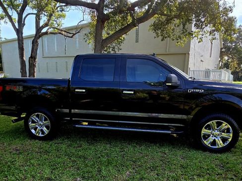 Used 2018 Ford F150 XLT w/ Equipment Group 302A Luxury AWD/4WD image 7