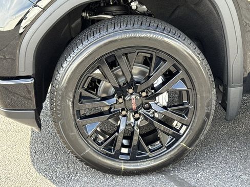 New 2026 GMC Sierra 1500 Elevation w/ Elevation Premium Package image 17