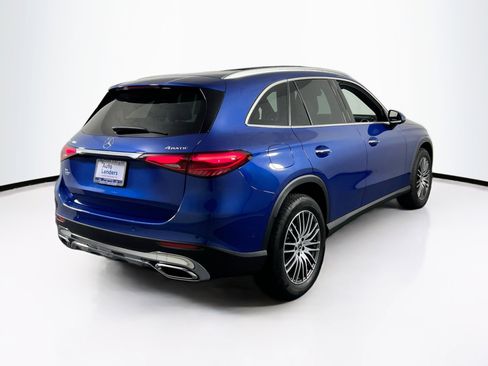 Used 2025 Mercedes-Benz GLC 300 4MATIC image 5