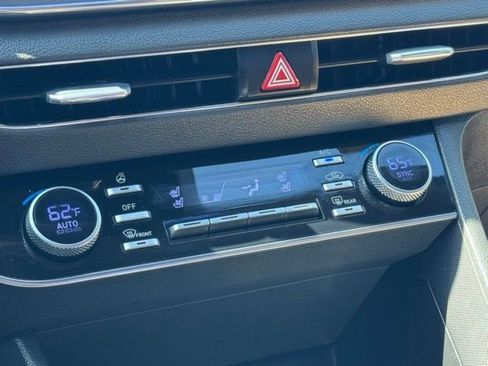 Used 2021 Hyundai Sonata Limited FWD image 18