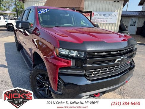 Used 2019 Chevrolet Silverado 1500 LT Trail Boss AWD/4WD image 1
