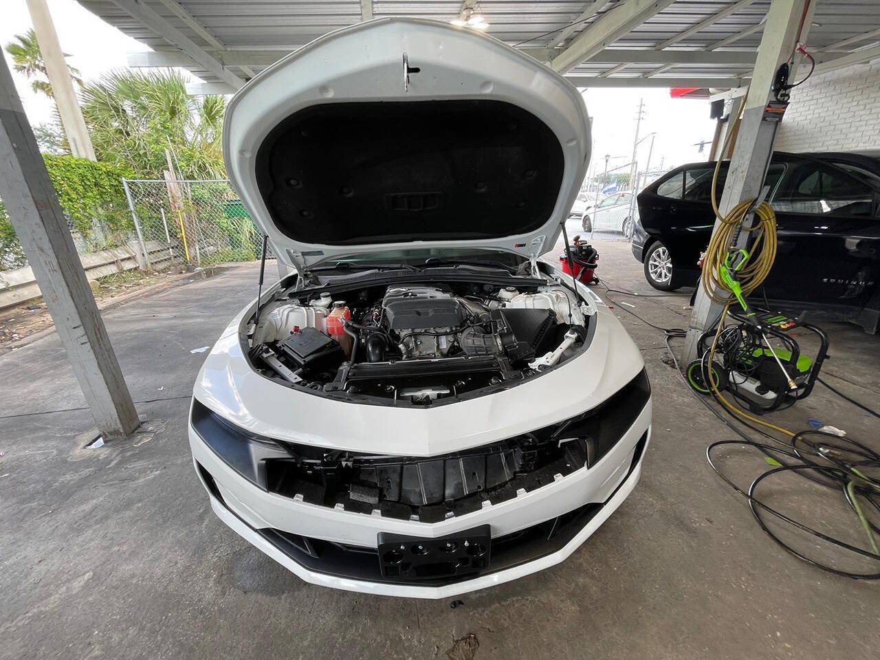 Used 2020 Chevrolet Camaro LT RWD image 7
